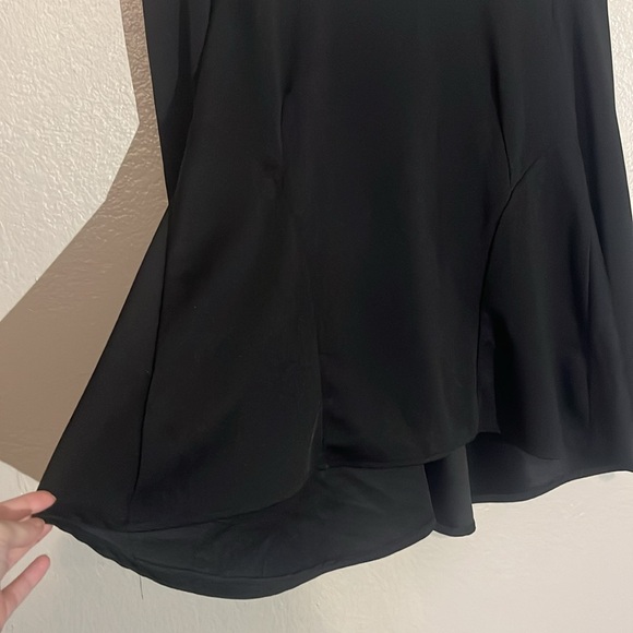 Black flared skirt top / tunic, plus size - Picture 2 of 8